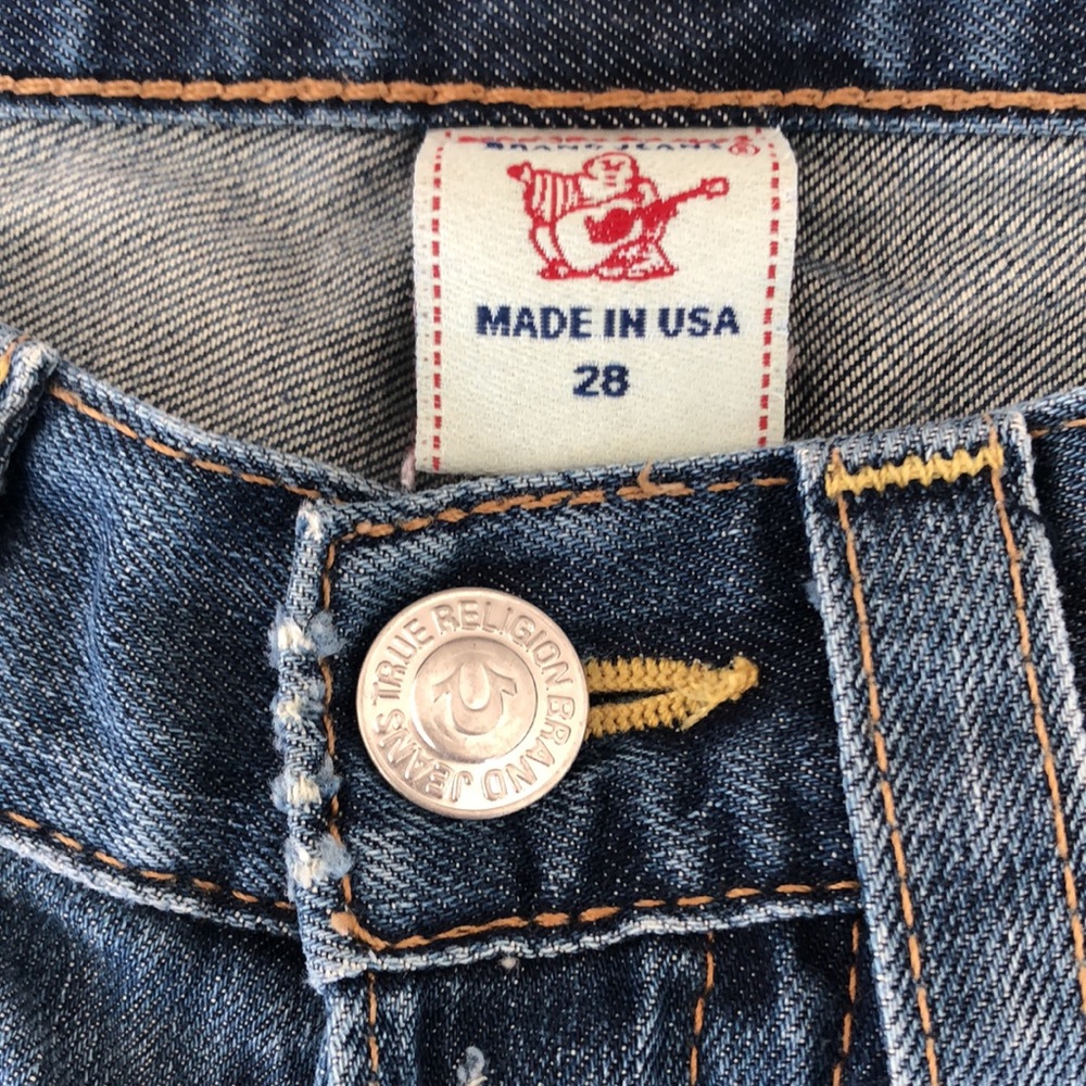 True Religion Riley Shorts - Picture 3 of 9